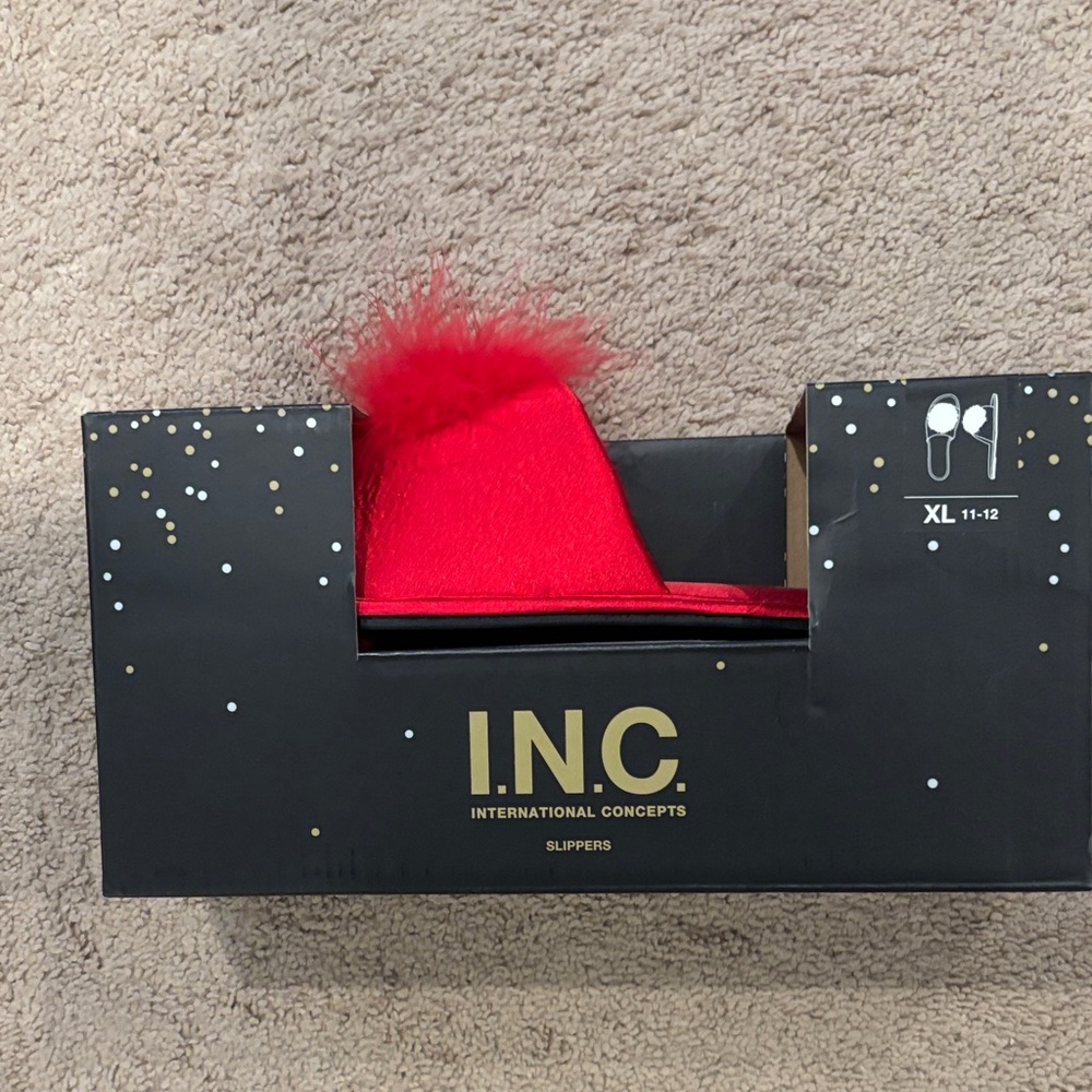 NWT INC Red Pom Pom Feather Slippers XL -11/12